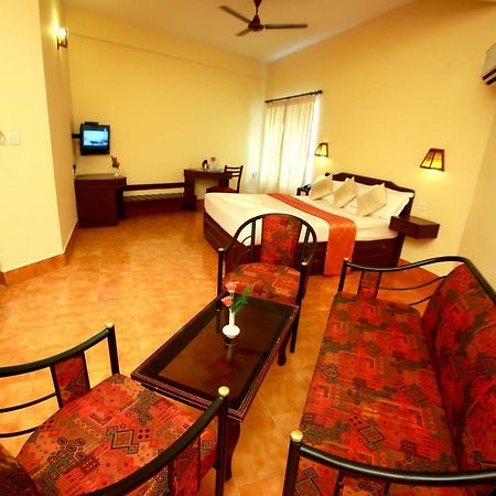 Michaels Inn Thekkady Exterior foto