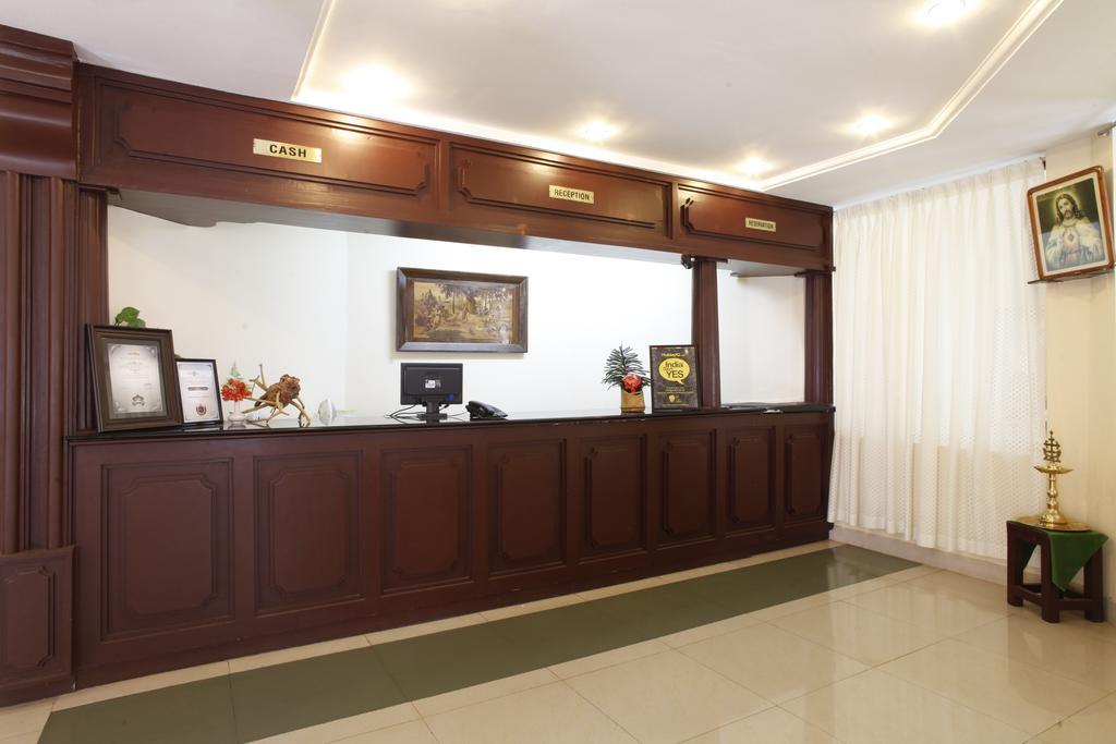 Michaels Inn Thekkady Exterior foto