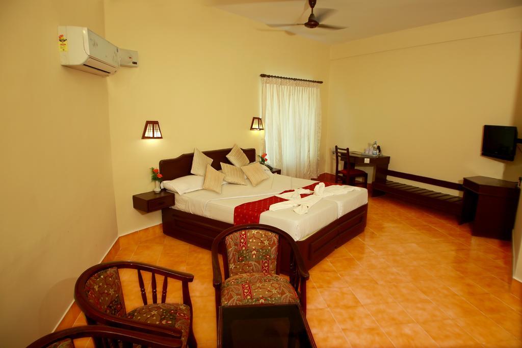 Michaels Inn Thekkady Exterior foto